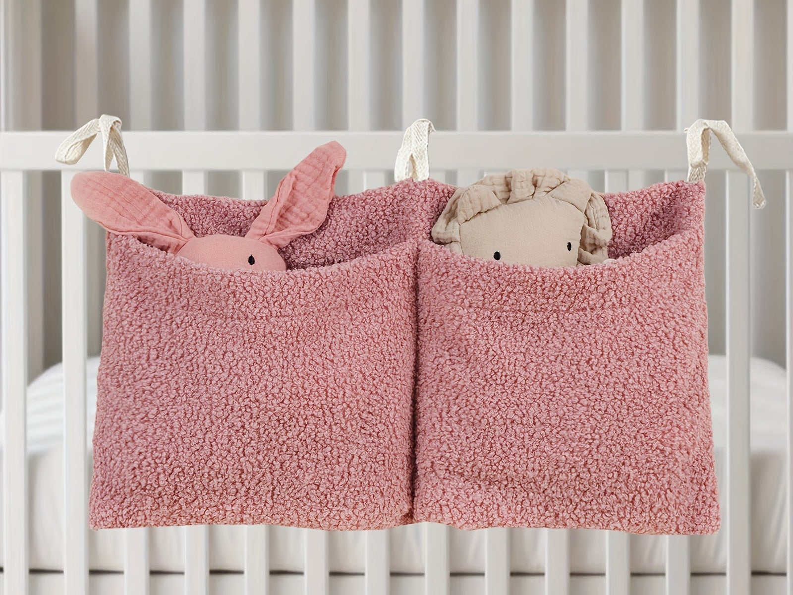 Teddy Fleece Double Pocket Bedside Hanging Storage- PLUSHIE FRIENDZ