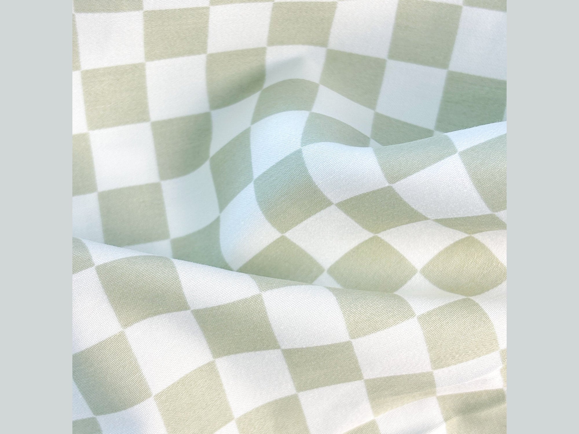 SHNUGGLE Extra Fitted Sheet- Sage Checker